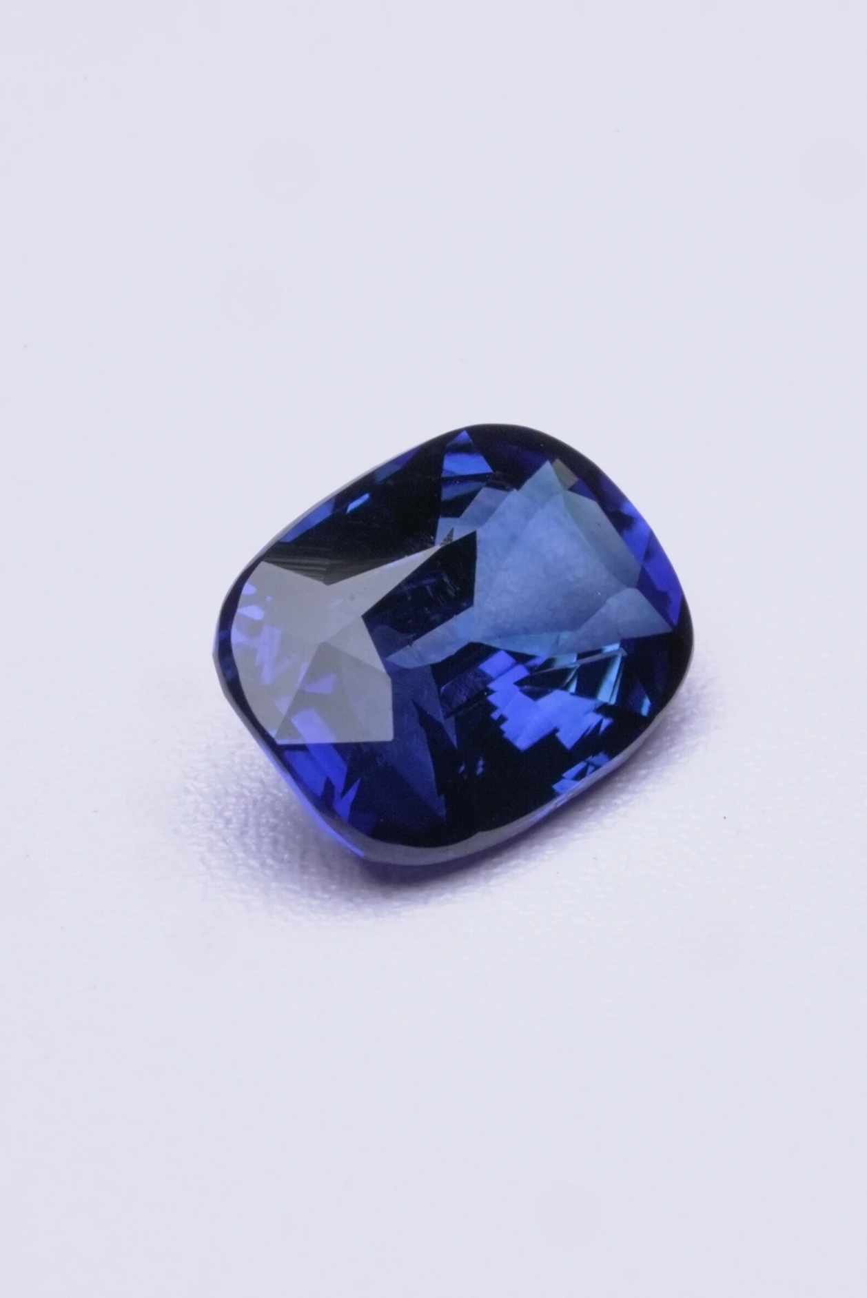 blue-sapphire-3-01ct-cg00025-img-1